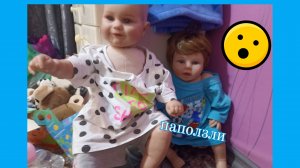 Мия и Марк залезли на стол и ели вафли😨😨😨