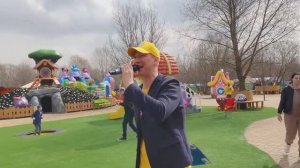 Открытие парка Страна Смешариков в парке "Сказка". Ведущий Евгений Аскаров