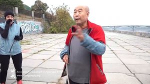 МОЛОДОСТЬ для дедушек и бабушек  Крутые упражнения Му Юйчунь