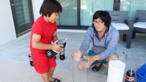 Science Experiment Coca Cola vs Mentos