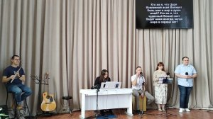 "Любовью и силой"; "Кто же я..."