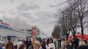 Горит ТЦ "Гиант" в Калининграде