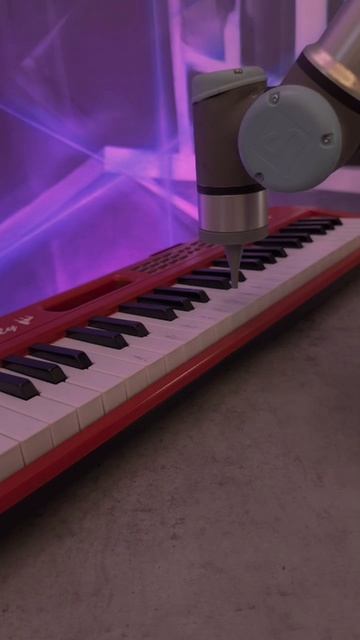 Роботы музыкант, игрок и художник #элягеннадьевна #вднх #роботостанция