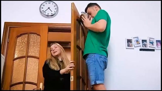 Ксюша 
24 часа пранкую младшую сестру дабл бабл