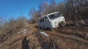 КОП В ЗАБРОШЕННОЙ ДЕРЕВНЕ! ТАЩИМ ТРАКТОРОМ! Копатель! Метало коп. Коп металла. Металлоискатель.