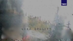 ‼️🇷🇺🇺🇦 «🅾️тважные» одним дроном сожгли стоянку техники ВСУ

▪️Сразу шесть автомобилей врага уни