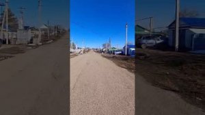 Йәнбикә Хәсәнова - Яңғыҙ баҫып торам урамда