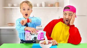 Ребенок играет отца для дяди🙈