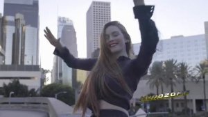 Девушки красивый танец в красивом исполнении - Hold me Девушки танцуют красиво и чувственно