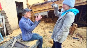 ЧТО ПРОИЗОШЛО В САРАЕ? ВСЕМ АУЛОМ НЕ МОЖЕМ РАЗОБРАТЬ САРАЙ