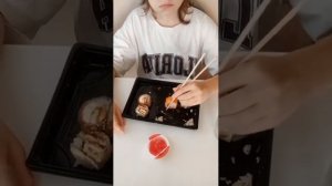 Мукбанг роллы Еда на камеру🍣 большой сет. Мугбанг