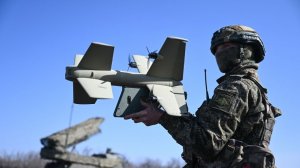 Дуэль дронов в небе над Херсонской областью. Лучшее видео из зоны СВО