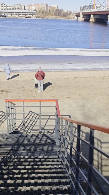 Лестница. Смотровая площадка Кузнечевского моста. Архангельск.