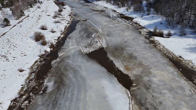 Жизнь в деревне после зимы. Ледоход и волки  | EP4