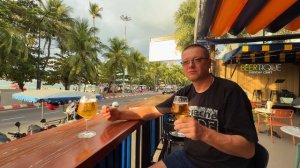 Паттайя. Обедаем у Макашника в Центре. Новый Бар на Beach Road. Японская Пивная Изакайя
