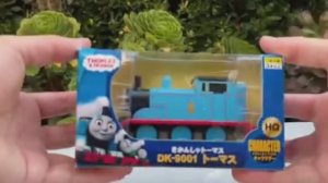 Для детей.  Паровозик Томас и его друзья! Играем паровозиками.