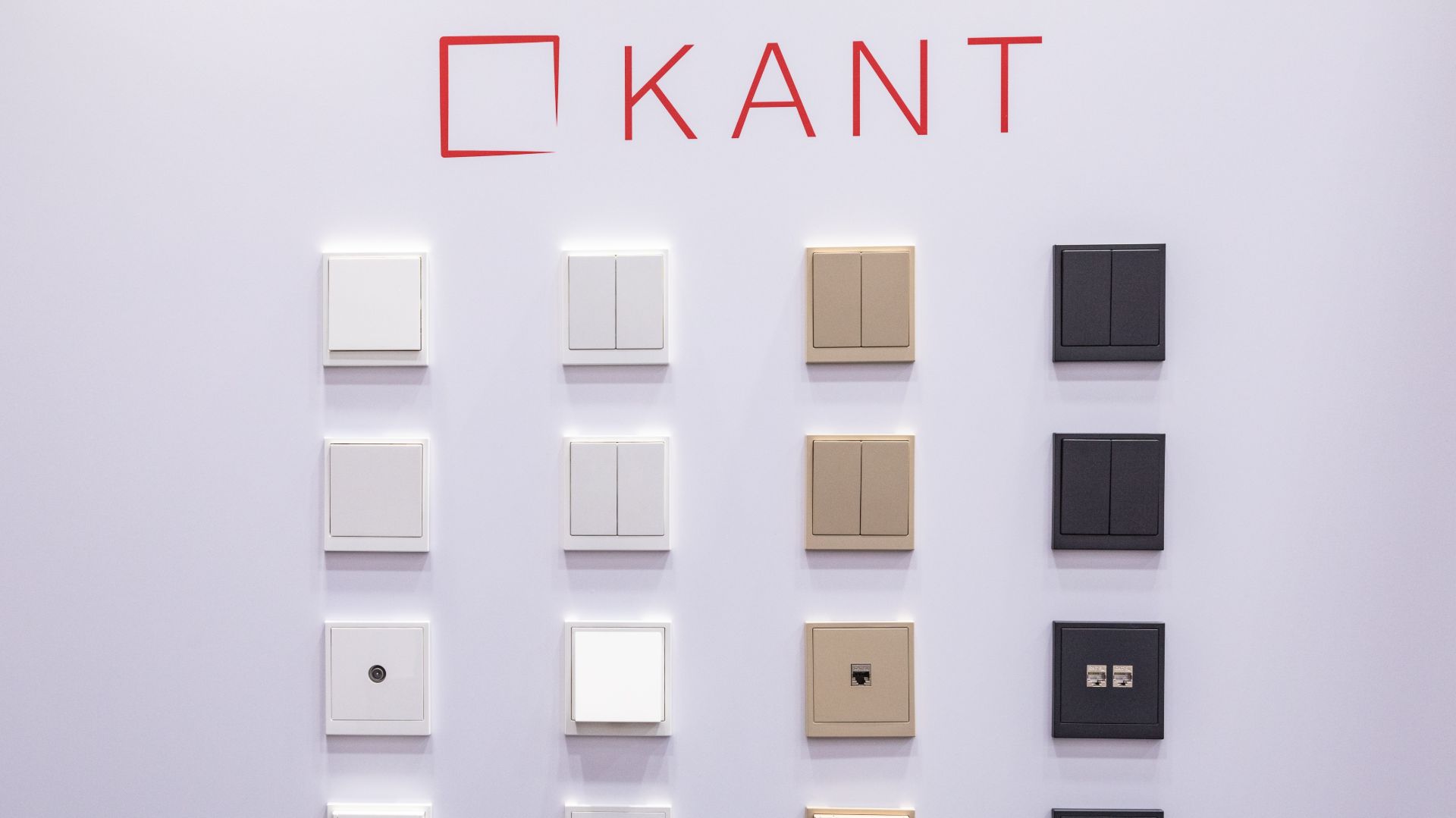 Компания DKC выводит на рынок первую российскую серию электроустановочных изделий КАНТ