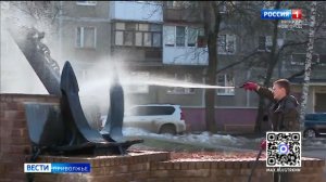 Памятники и мемориалы начали мыть в Нижнем Новгороде после зимы