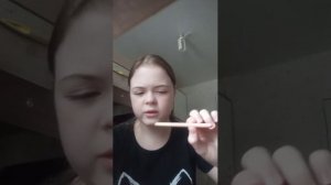 ем корейские вкусняхи и общаюсь с вами