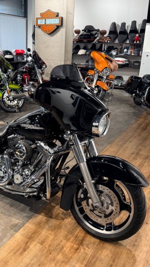 2012 HD Street Glide 103 ABS Vivid Black 27K (VIN *5HD*0358)