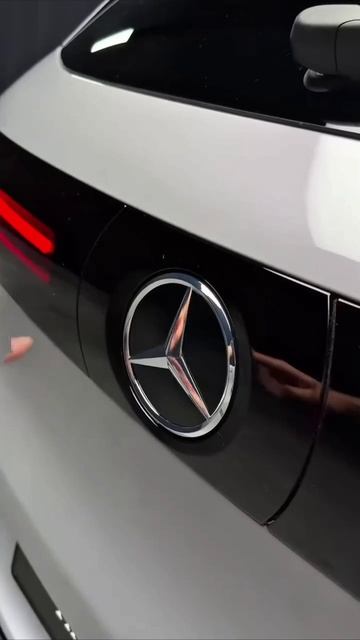 Новый электрический Mercedes GLC