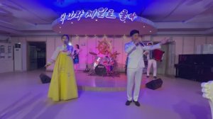 Концерт на теплоходе река Тэдон Пхеньян Северная Корея КНДР