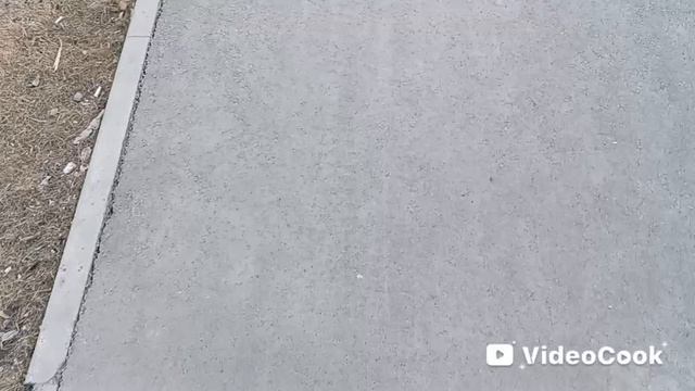 Тюмень, погода переменчива.🌤⛅🌦Хожу по делам, гуляем по нашему району.🌾🥀🌷