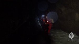 Эвакуация погибшего спелеолога из пещеры Глубокий Яр