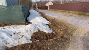 Ранний подъем. Много переломанных растений в саду. Прикатила костровище