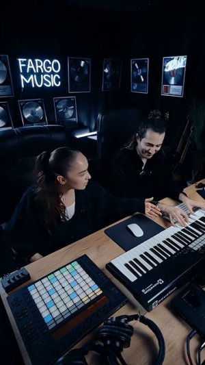 Мари Краймбрери - Давай не ждать (Премьера)