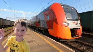 😲 И снова Ласточка! 🚄 поезда, электрички и тепловозы для детей