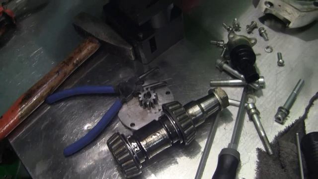 Чудеса отечественного автопрома - ТНВД от ЯМЗ. Катастрофический износ толкателя и эксцентрика вала.