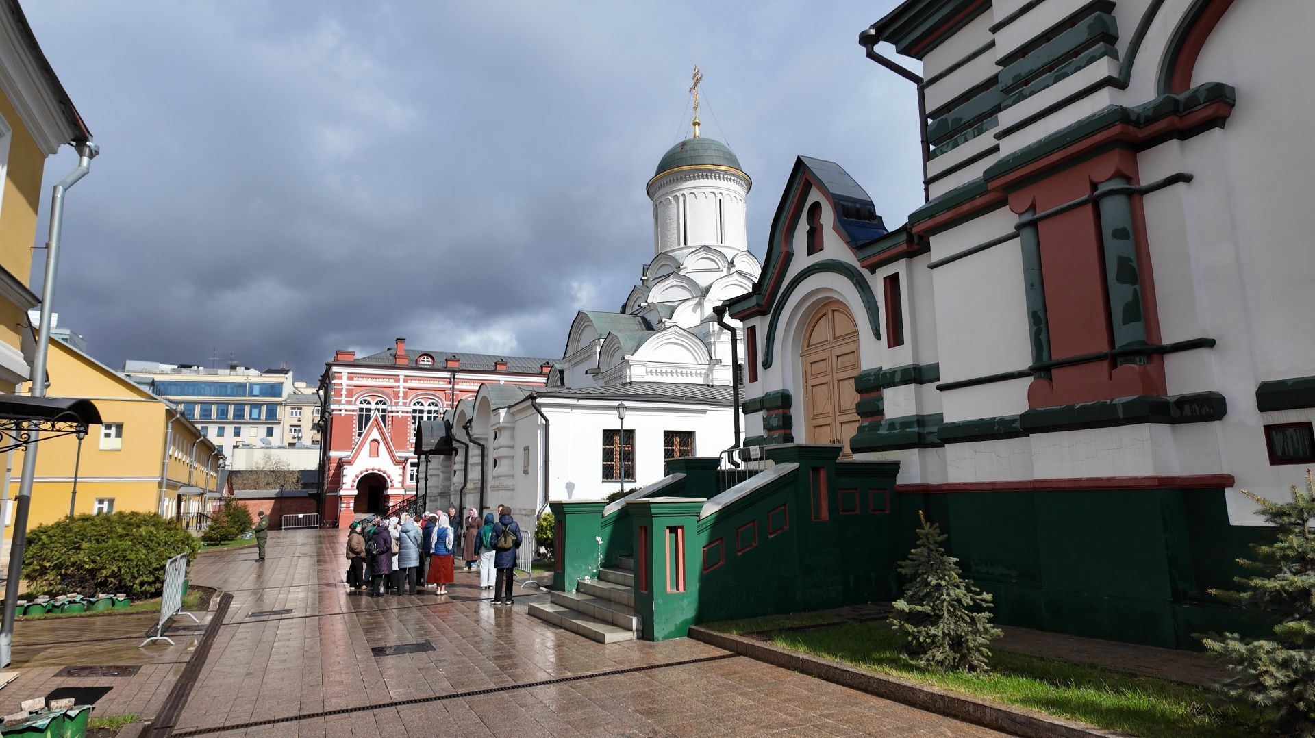 Собор Рождества Пресвятой Богородицы и церковь Иоанна Златоуста в Рождественском монастыре