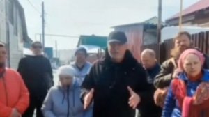 В Новосибирске делили коров по национальной принадлежности

Жители Новосибирска жалуются, что власти