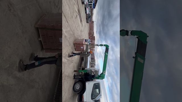 Maнипулятоp Mitsubishi Fuso Fighter