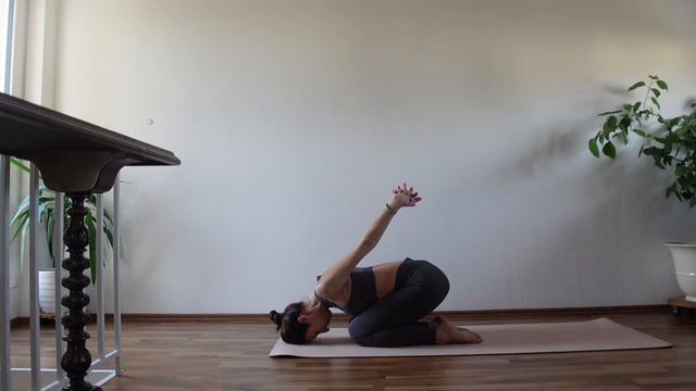 WORKOUT YOGA STRETCHING HOME смотреть онлайн