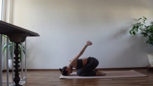 WORKOUT YOGA STRETCHING HOME