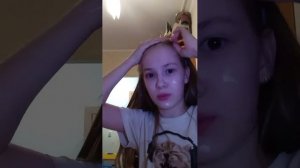 рассказиваю вам историю и крашусь