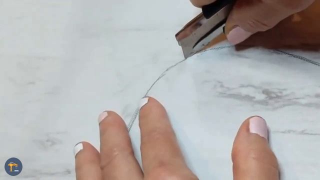 Укладка SPC плитки на самоклеяющейся подложке на пол в ванной