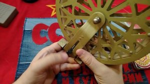 БОЛЬШАЯ КАТУШКА ДЛЯ МОРСКОЙ РЫБАЛКИ ТАВРИЯ ИЗ СССР, ЗАВОД МАЯК.НОСТАЛЬГИЯ ПО СНАСТЯМ СССР.