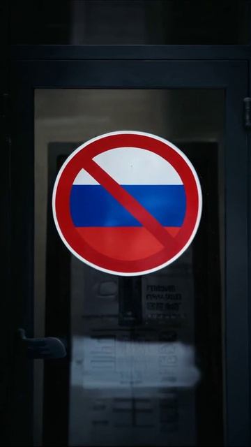 Закрытые двери: конец мечты #безвыходи #печаль #одиночество