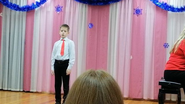 Сл. Г. Иващенко, муз. П. Чайковского 