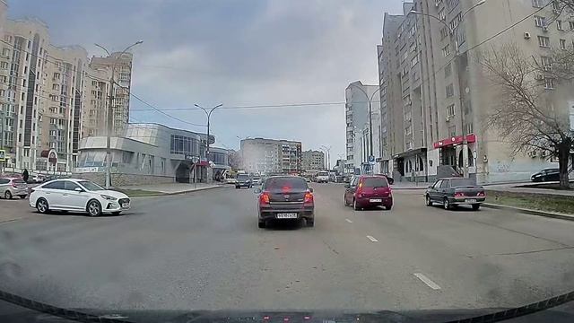 А вот вам свежая подборка неадекватного поведения водителей в ленту!