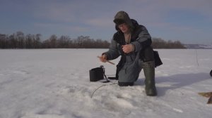 Как сделать поставушку на налима для зимней рыбалки. Простая и проверенная снасть на налима.