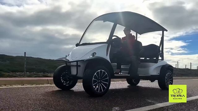GARIA VIA 4+2 in PEARL WHITE- Luxury Golf Car