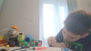 делаем поделки из растения против зомби