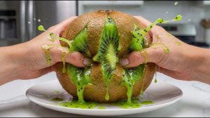 Мультики для детей Гигантский шар из фруктов: завораживающее раскрытие под ASMR‑звуки