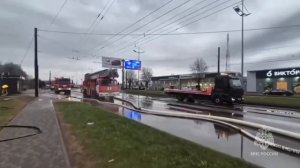 Тушение пожара в ТЦ "Гиант" в Калининграде