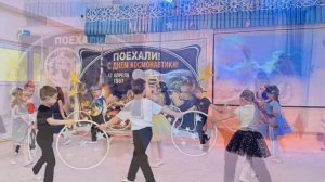 Театрализованная постановка "Как планеты места определяли"