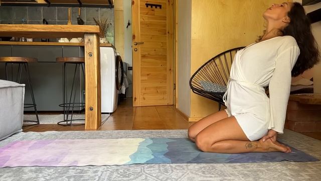 Beginner Yoga Stretching for a good mood смотреть онлайн